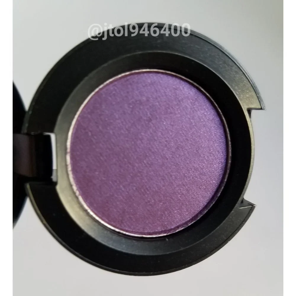 Mac Marvel Eyeshadow